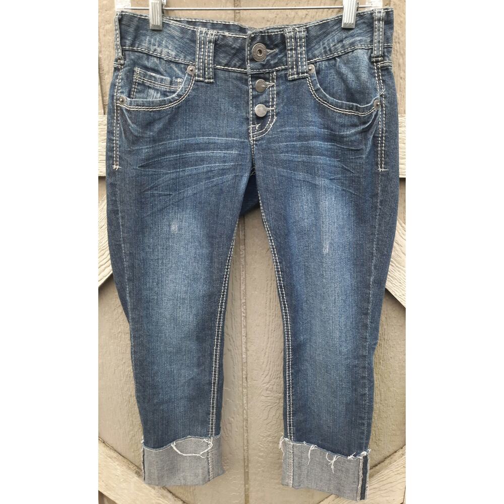 Red Camel blue jean button up capris